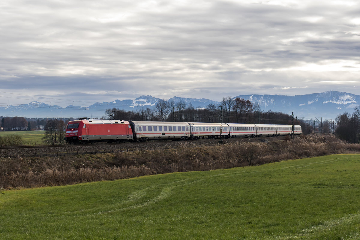 101 102 war am 14. Dezember 2016 bei Rann in Richtung M�nchen unterwegs.