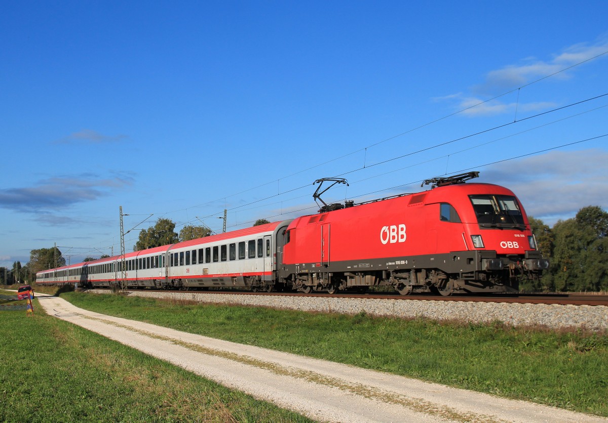 1016 006-9 am 13. Oktober 2013 bei �bersee am Chiemsee.