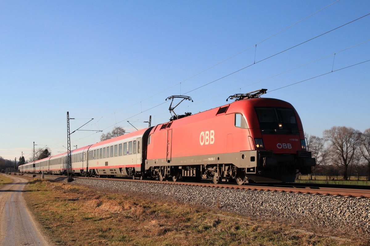 1116 056-3 ist am 14. Dezember 2013 bei �bersee in Richtung Salzburg unterwegs.