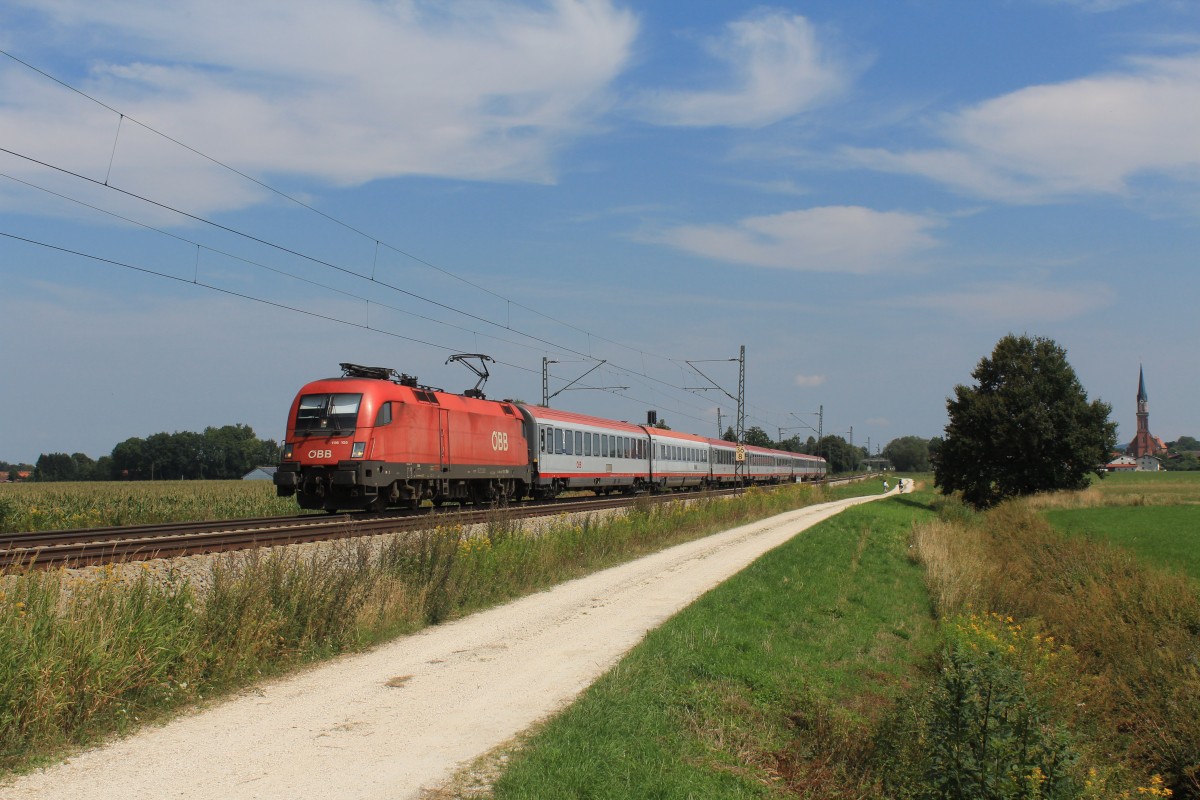 1116 105-8 am 24. August 2014 bei �bersee am Chiemsee.
