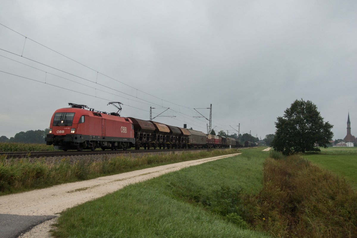 1116 154-5 mit einem gemischten G�terzug aus Salzburg kommend am 2. September 2015 bei �bersee.