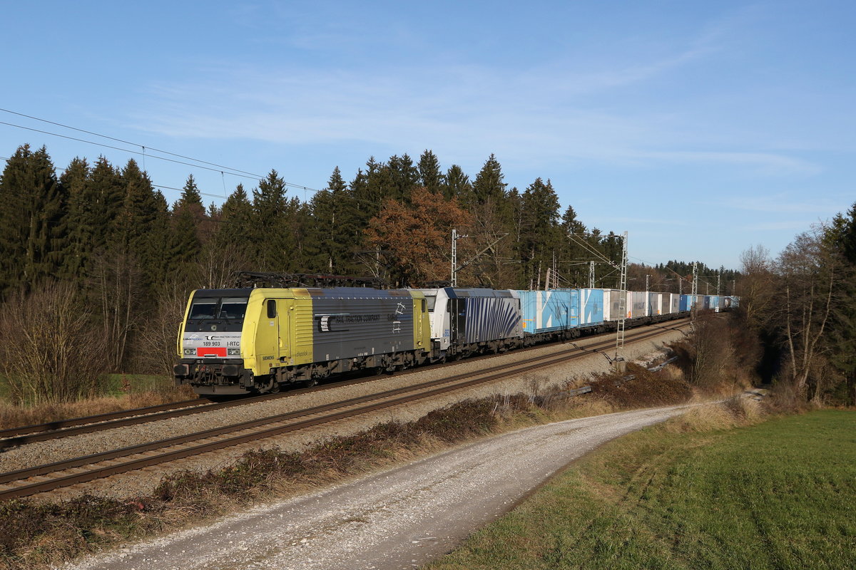 189 903 & 185 662 mit dem  Ekol  am 244. November 20220 bei Grabenst�tt.