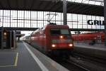 101 045-3 bei der Einfahrt in den M�nchner Hauptbahnhof am 3.