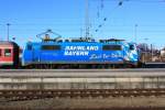 111 017-0 im Bahnhof von Landshut am 6.