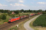 185 043 mit einem gemischten G�terzug am 26.