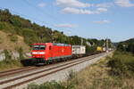 185 054 mit einem Containerzug am 9.