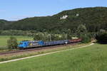 185 526 von  Widmer Rail Service  mit einem Ganzzug offener G�terwagen am 30.