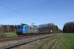 185 526 war am 20. M�rz 2024 mit einem gemischten G�terzug bei Brannenburg in Richtung Kufstein unterwegs.