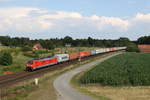 189 001 mit einem Containerzug am 27.