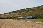 192 017 mit einem  KLV  am 5. August 2022 bei Th�ngersheim im Maintal.