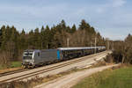 193 801-8 mit dem  Classic Courier Express  auf der R�ckfahrt von Salzburg.