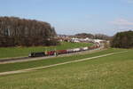 6193 636 von  Beacon  mit einem Containerzug aus Salzburg kommend am 19. M�rz 2026 bei Axdorf im Chiemgau.