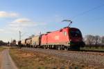 1016 030-7 mit einem gemischten G�terzug auf dem Weg nach Salzburg.