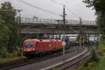 1016 008-6 und 1116 194 bei der Einfahrt in den Bahnhof von Kufstein am 25.