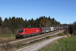 1116 129 mit einem gemischten G�terzug am 18.