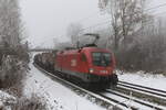1116 275 mit einem gemischten G�terzug aus M�nchen kommend am 25.